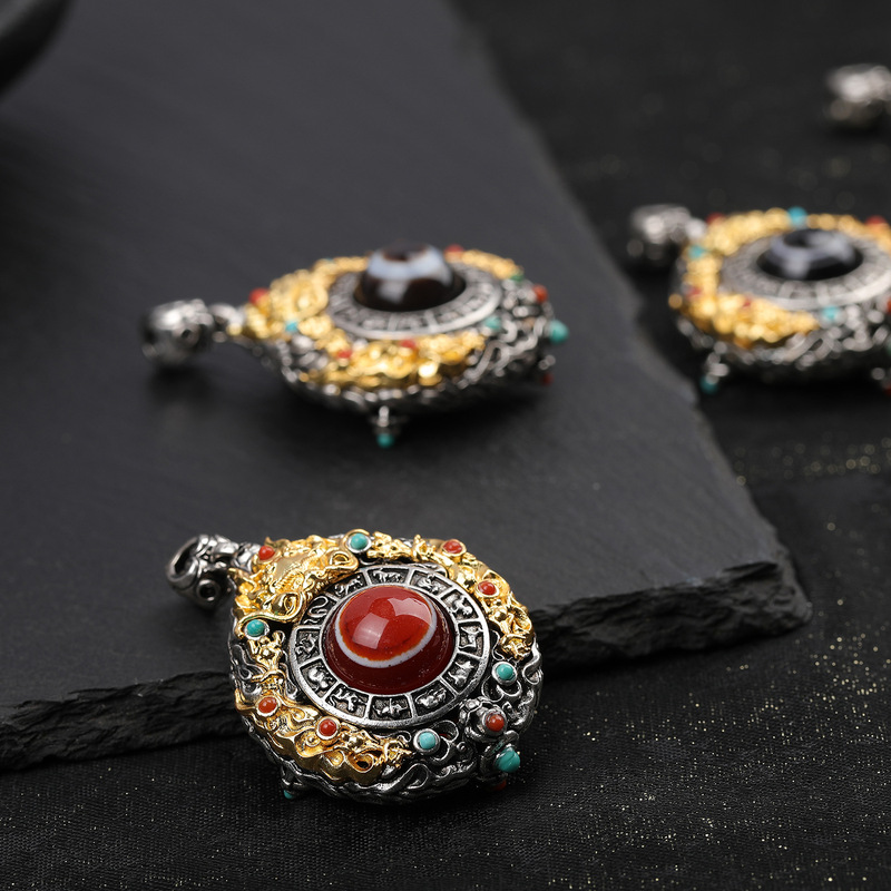 Tibetan-Style Pendant Necklace - Ethnic Fashion Design 评论和价格